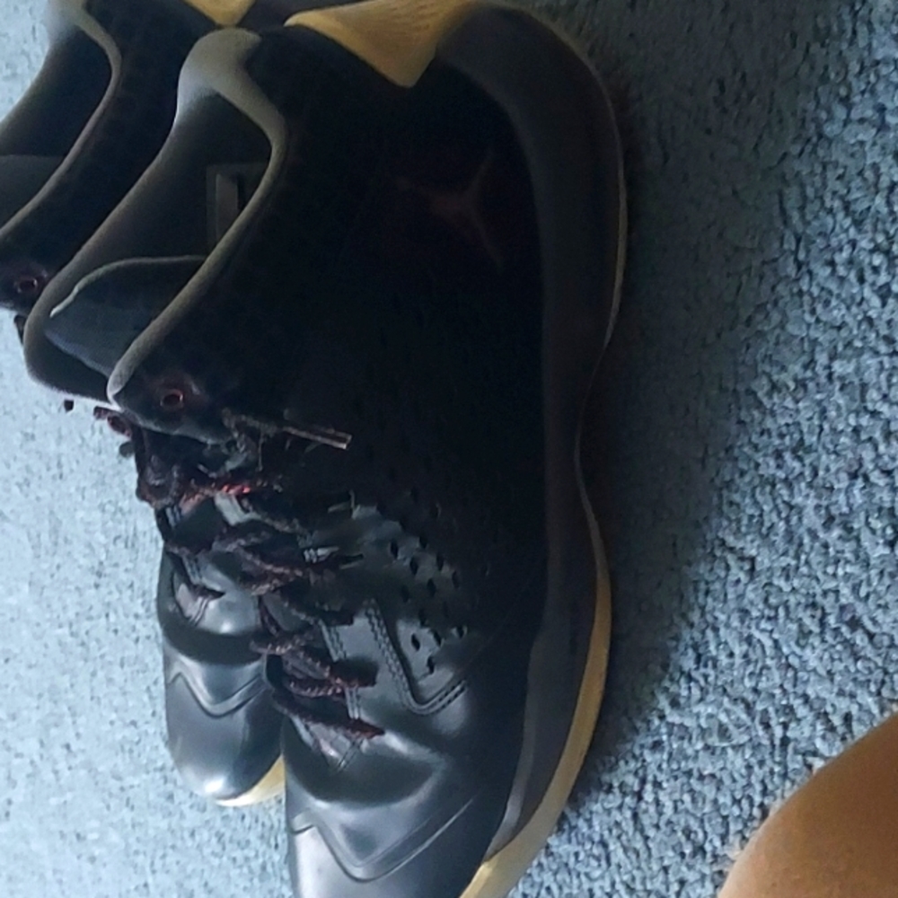 Jordan rising high